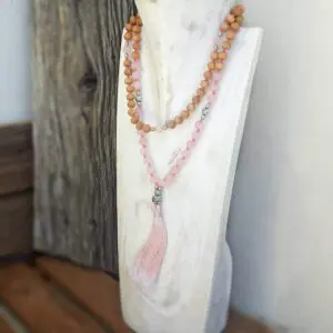 Rozenkwarts mala ketting