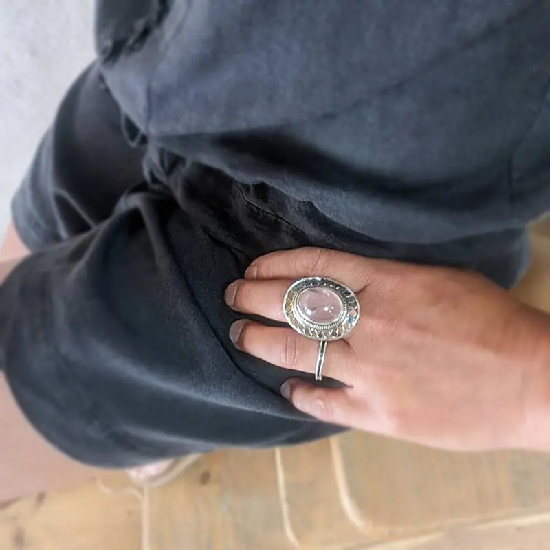DOUCE silver rose quartz ring