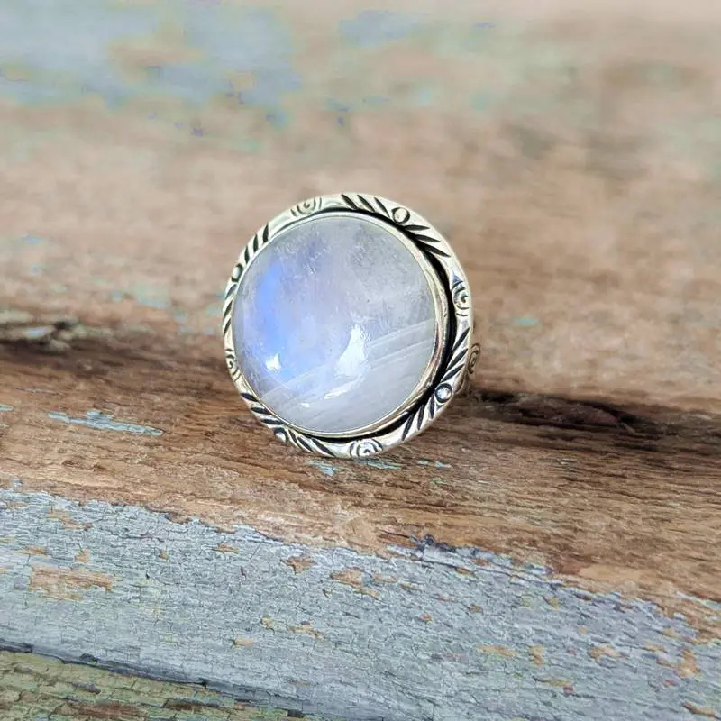 Silver moonstone ring