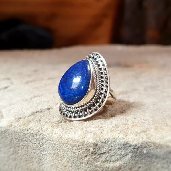 Silver och lapis lazuli ring