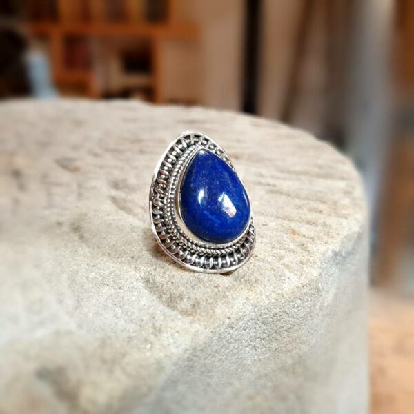 Silver och lapis lazuli ring