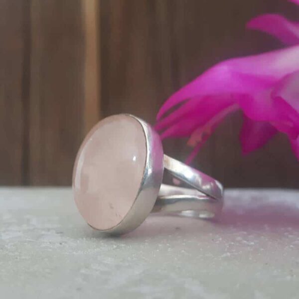 Rose Quarz Cabochon Ring