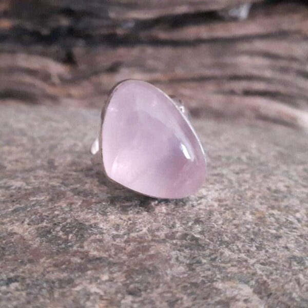 Omyoki rose quartz & 925 silver ring