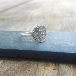 Silver flower ring