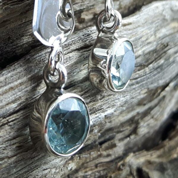 Silver blue topaz earrings - Omyoki
