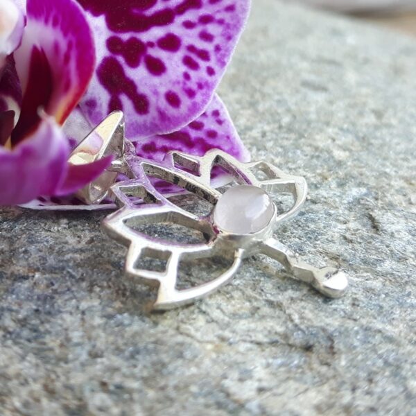 Pendentif fleur de lotus en argent