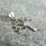 Moonstone lotus flower pendant - Omyoki