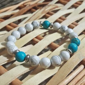 Bracelet en turquoise naturelle et howlite