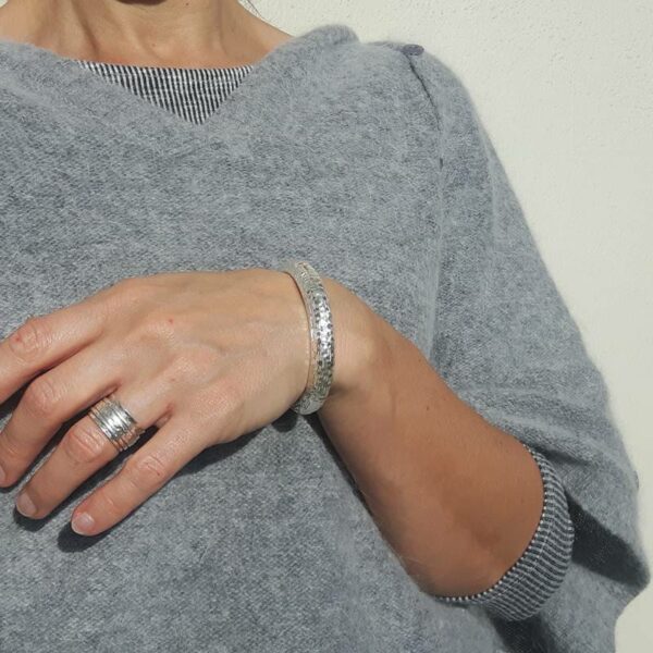 Hamrad armband i sterling silver med halvarmband