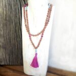 Neckердан со ароматерапија (сандалово дрво и хемиморфит)