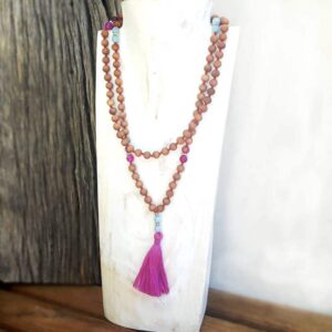 Aromatherapy necklace (sandalwood & hemimorphite)