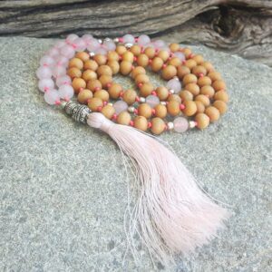 Collana di mala in quarzo rosa