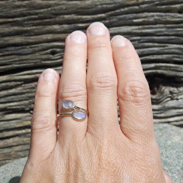 Golden moonstone ring ZI