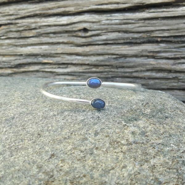 Bracelet jonc labradorite bleu