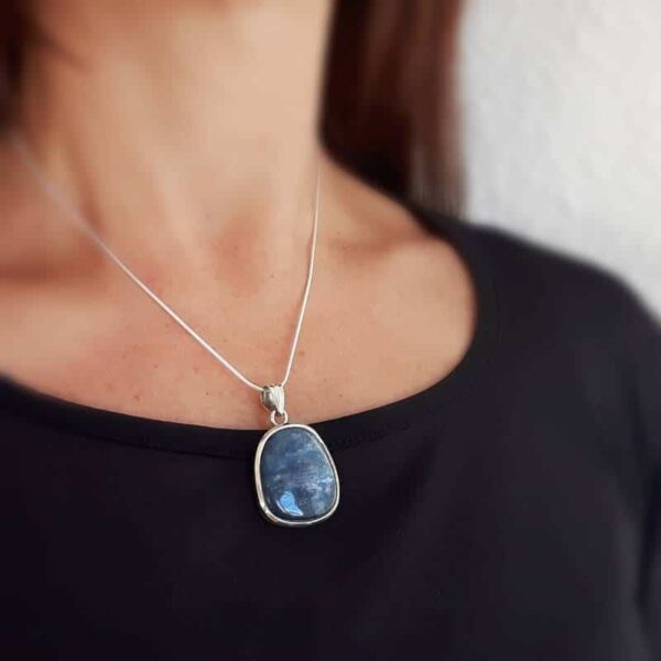 Silver and blue kyanite pendant