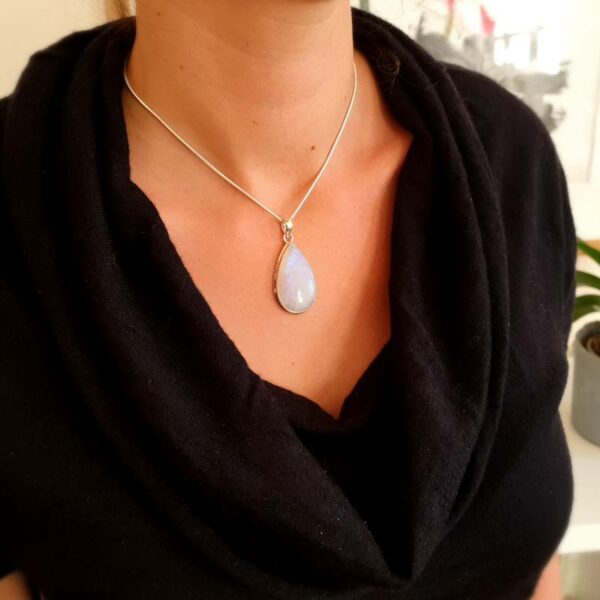 Drop moonstone pendant