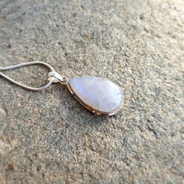 Drop moonstone pendant