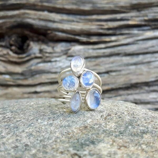 Méi Réng Moonstone Ring