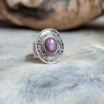 Bague ethnique ajustable en rubis indien argent