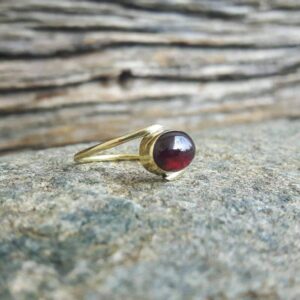 JANIS gold garnet ring