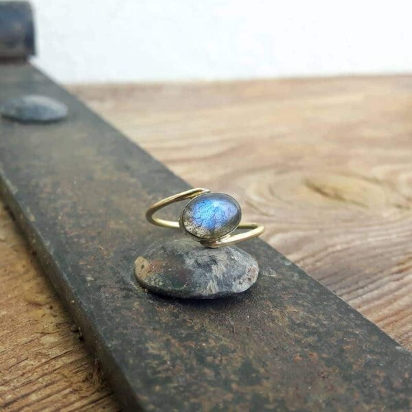 Χρυσό δαχτυλίδι labradorite JANIS