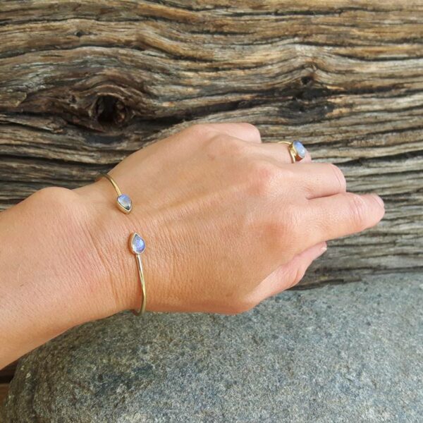 Moonstone droppar armband