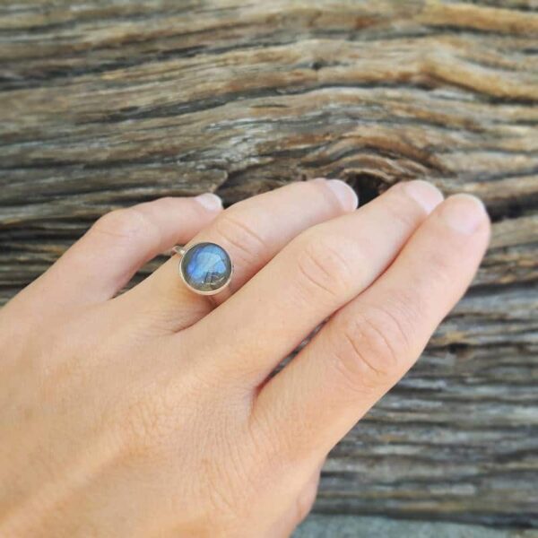 Anello regolabile in labradorite PROTECTION