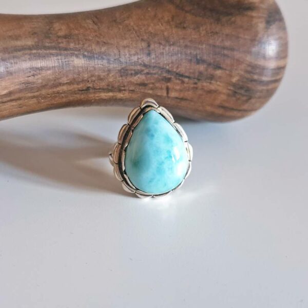 Stillanlegur larimar dropahringur