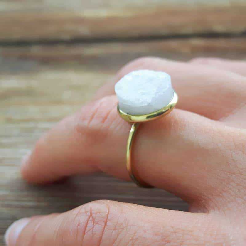 Natuurlijke maansteen ring EVA OMYOKI designer sieraden