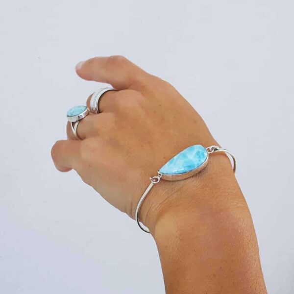 VAGUE sølv larimar armbånd