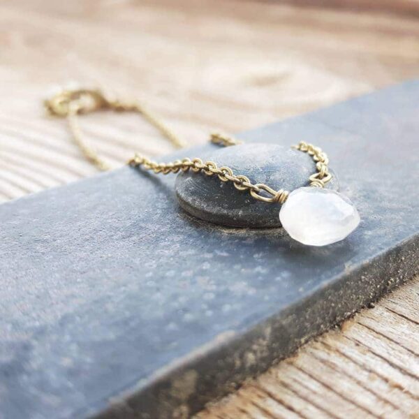 Golden Moonstone Drop Armband