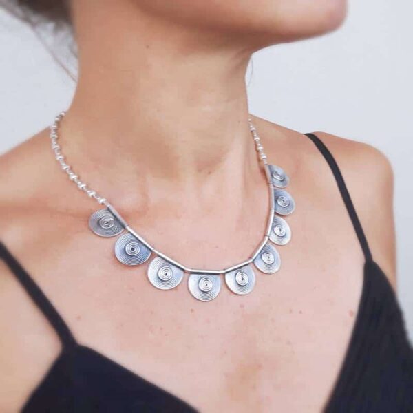 Collier ethnique en argent massif