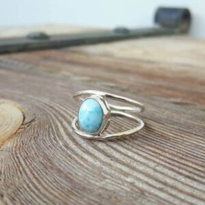 Fine ring in larimar