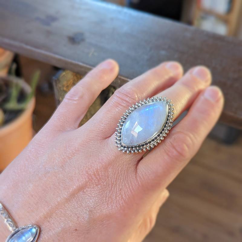 Moonstone ring OBLONGUE