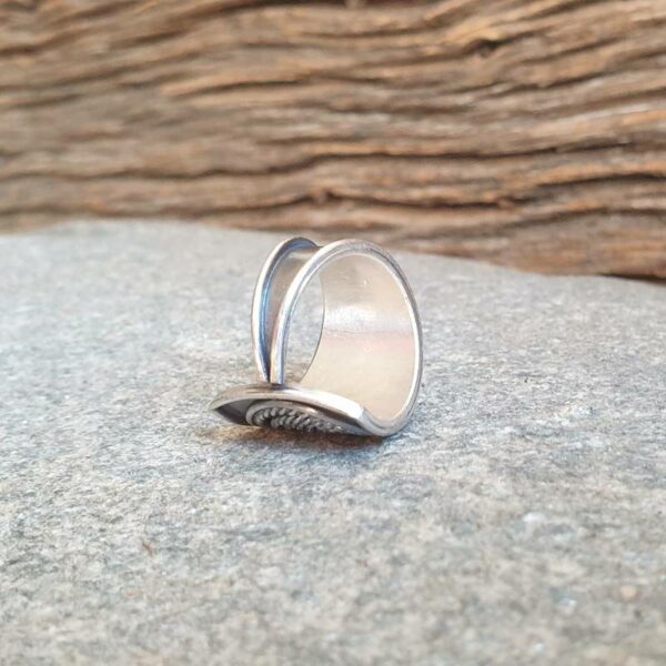 Прилагодлив сребрен прстен SPIRALE