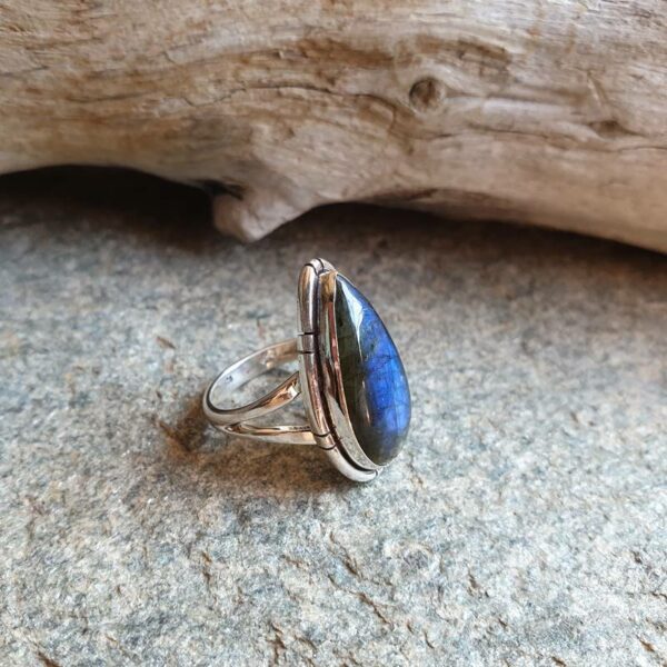 Labradorite drop ring