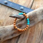 Bracelet en turquoise et bois de santal