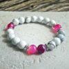 Howlite and agate bracelet