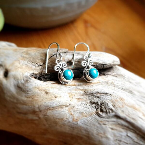 petites-boucles-doreilles-turquoise