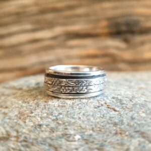 Anillo de meditación de plata KARMA