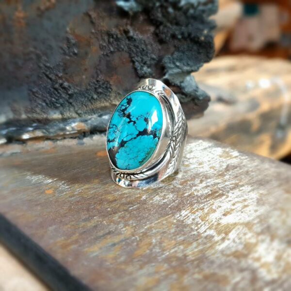 Grosse bague en turquoise naturelle
