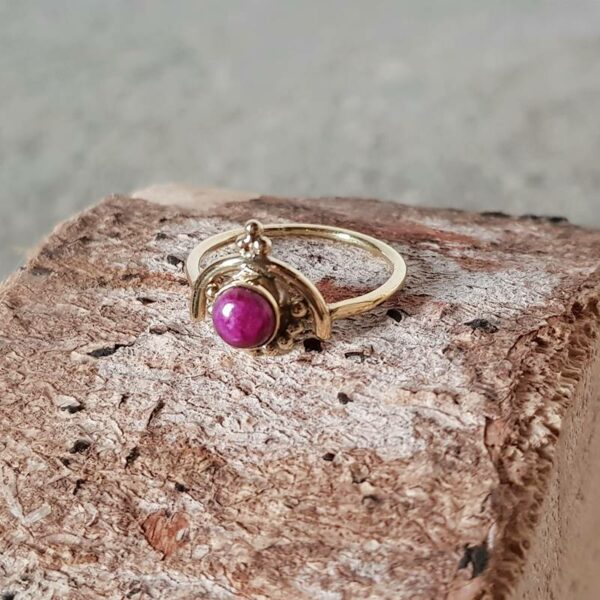 NYDRI Golden Indian Ruby Ring