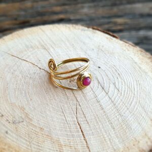 Индиски рубин златен прстен AGA