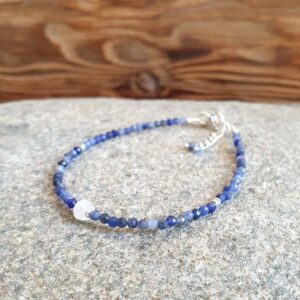 Fine bracelet in sodalite and silver OCEAN