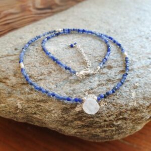 Fine necklace in sodalite and silver OCEAN