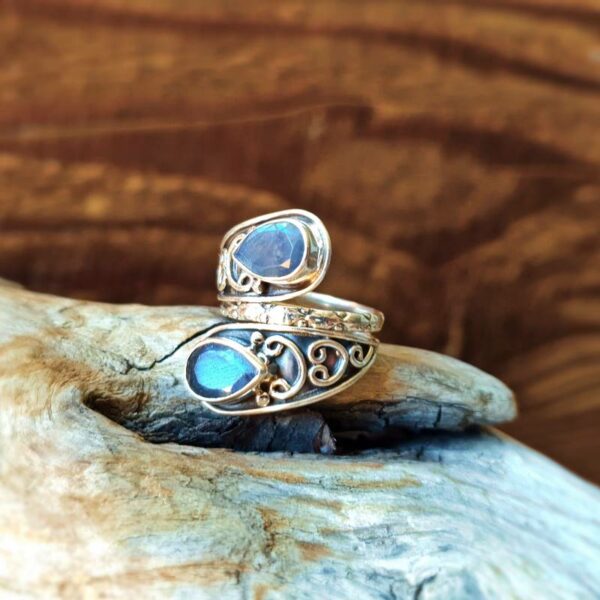 Adjustable labradorite ethnic ring