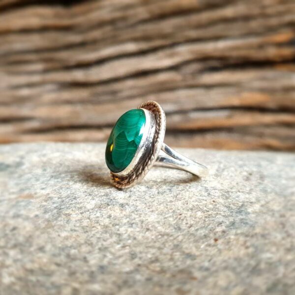 Silver malachite ring