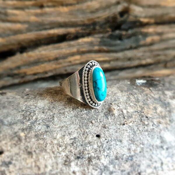 Bague en turquoise naturelle