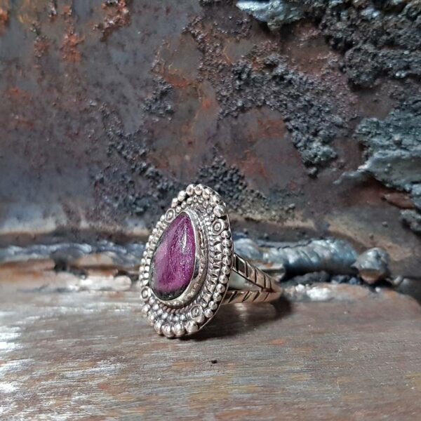 Etnisk Zoisite Ruby Ring