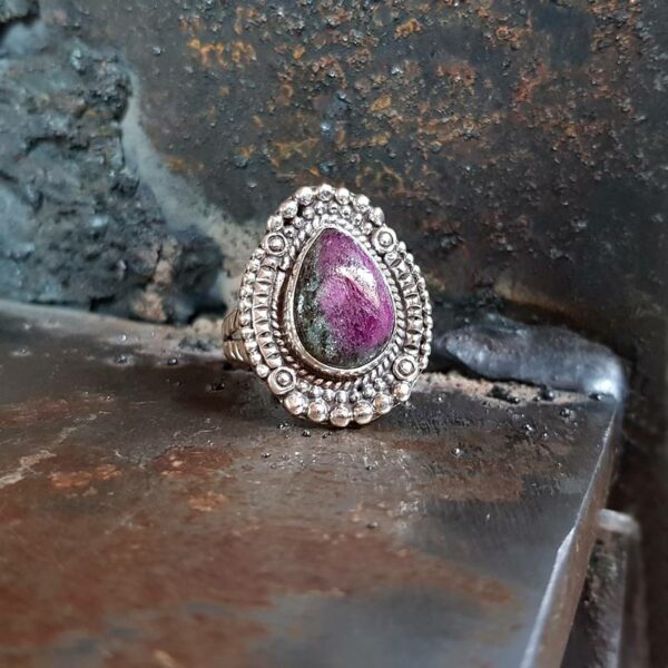 Etnische Zoisiet Ruby Ring